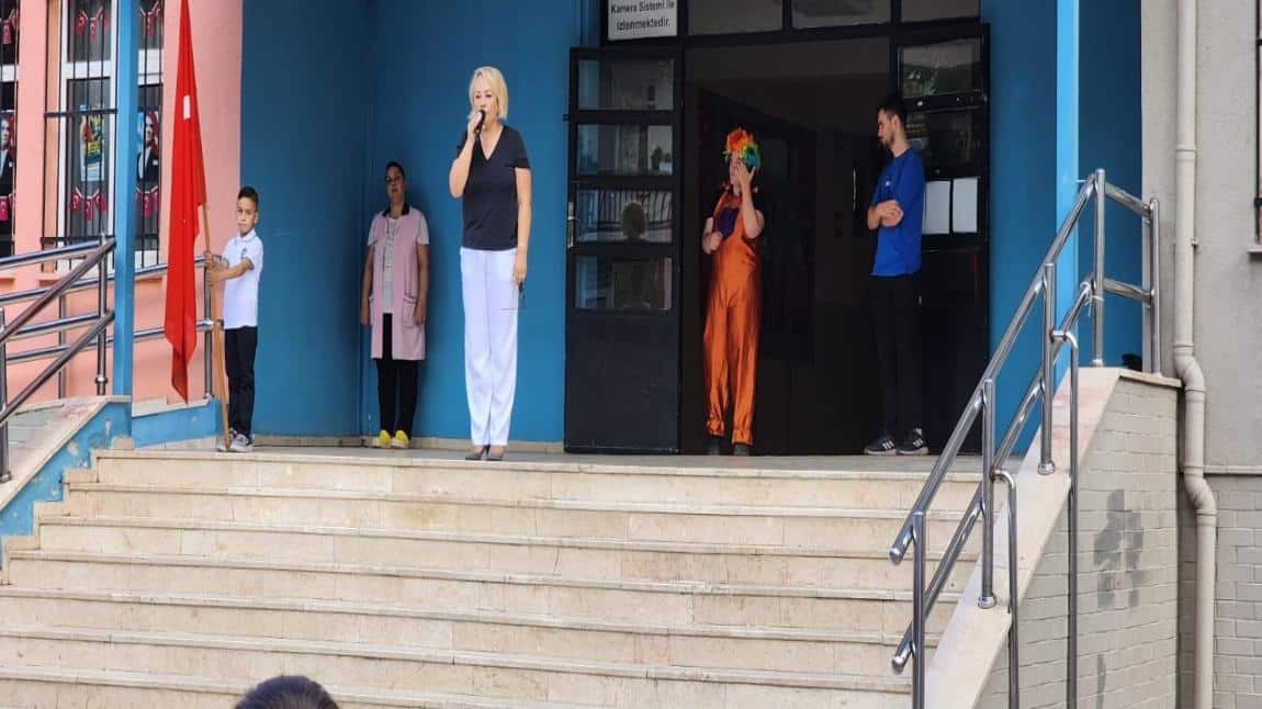 TATİL BİTTİ ,OKULLAR AÇILDI!